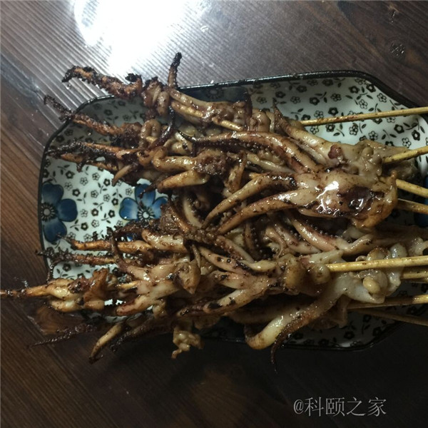 科頤辦公專業修機器的蔡師傅，搖身變專業燒烤師傅了-科頤辦公